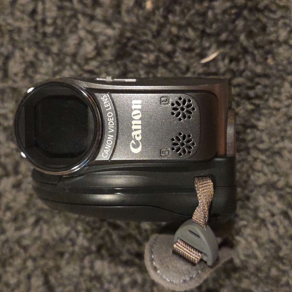Untested Canon Video Camera Digital - Picture 2 of 5